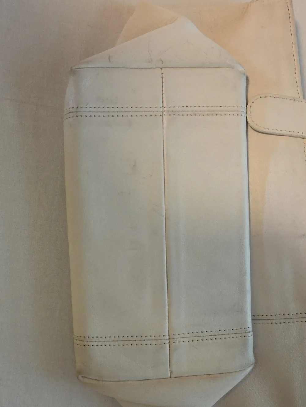 Vintage Coach White Leather Purse - Picture 9 of 10